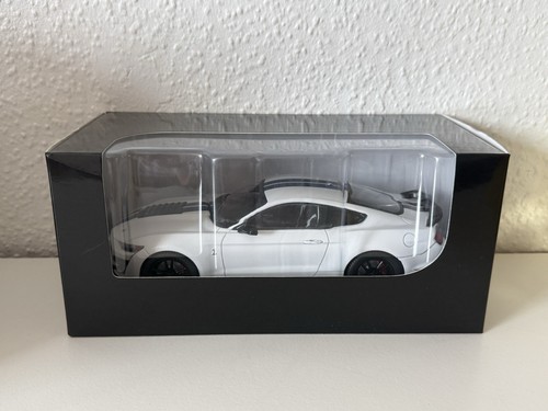 Ford mustang modell 24 - ford,
