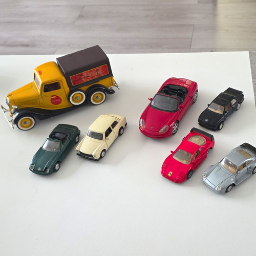 Modellautos - ,
