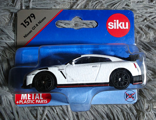 Siku nissan nismo - nissan,
